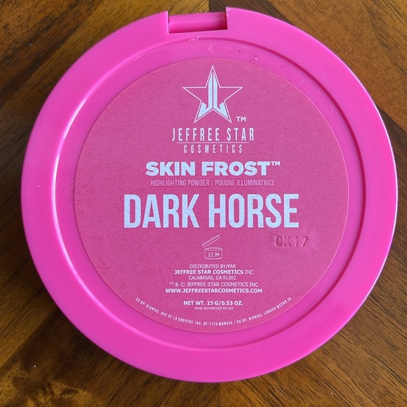 Jeffree Star “DARK HORSE” Skin Frost Highlighting Powder! - Picture 7 of 8